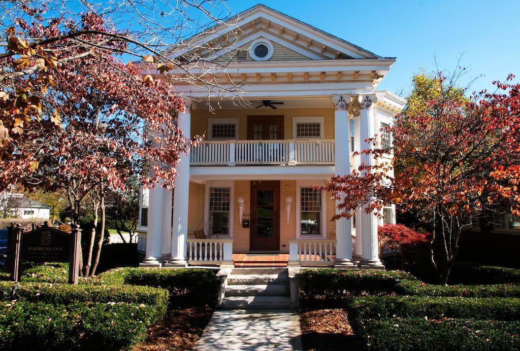 Showers Inn Bloomington Exterior photo
